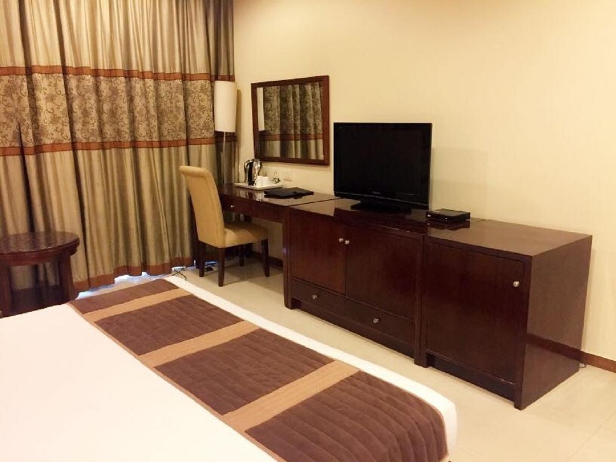Hotel Vista Nowe Delhi Zewnętrze zdjęcie